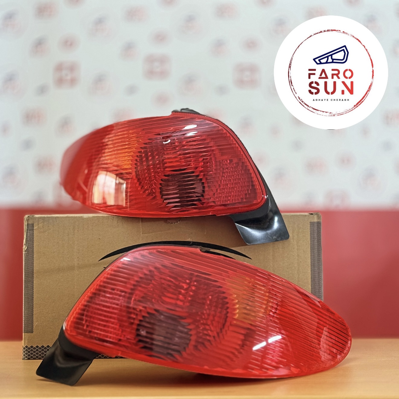 چراغ خطر پژو 206 هاچبک و SD برند مدرن صنعت (جفت)